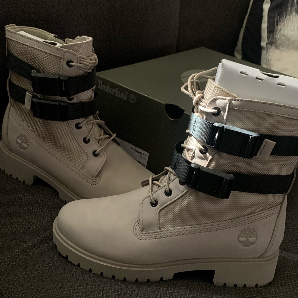 Timberland Jayne combat boots BNWT
